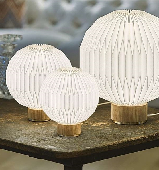 375 Bordlampe Small Lys Papir