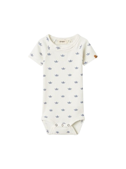 Lil Atelier Lavo Eni Slim Body Coconut Milk Paper Boat